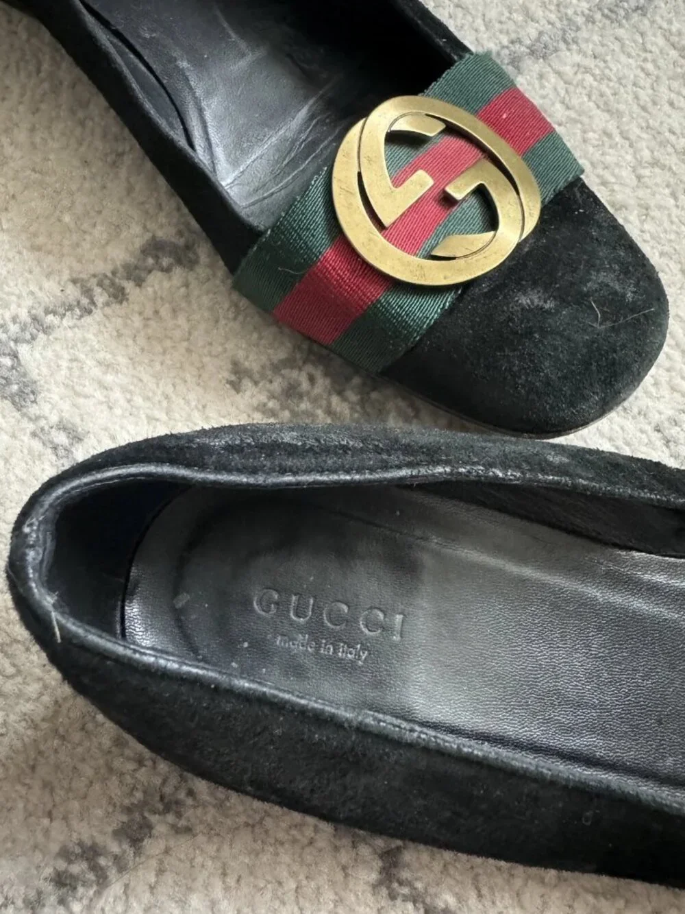 GUCCI Vintage Flats - Black w. Gold Logo - Size 9.5 - Picture 5 of 5